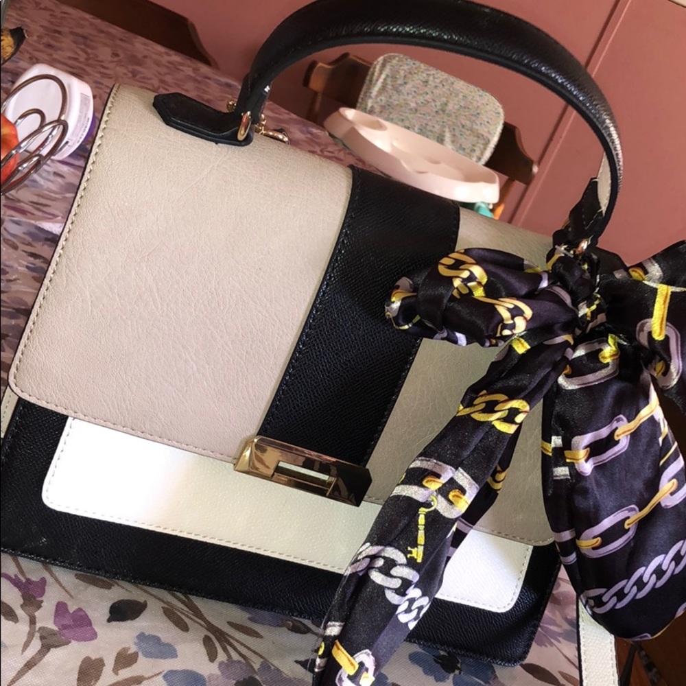 Aldo Black and Cream Colorblock Top-Handle Crossbody Bag - Picture 3 of 6